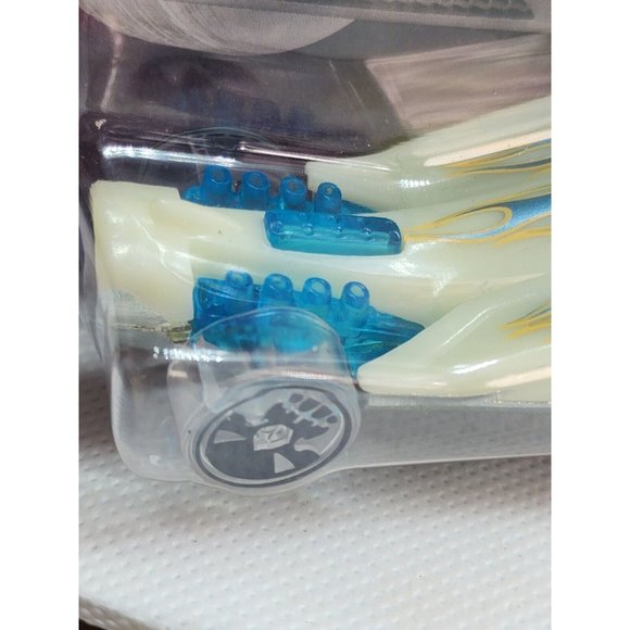 2009 Mattel Hot Wheels Trick Or Treat DXT91 Super Stinger Die-cast 1:64 Car - Picture 15 of 16